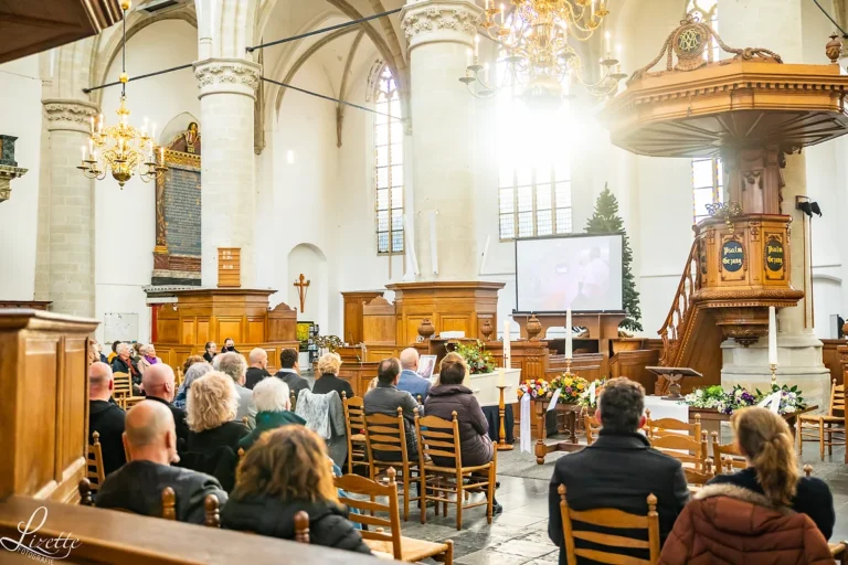afscheidsdienst-kerk-uitvaart